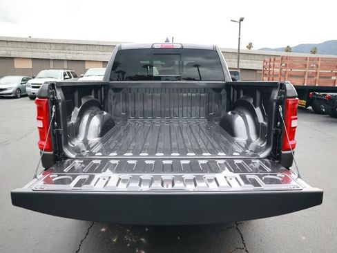 New 2026 RAM 1500 4x4 Crew Cab image 31