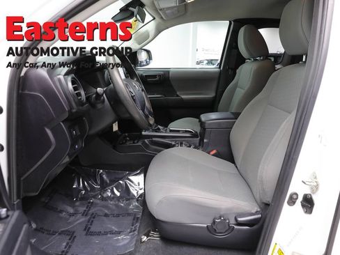 Used 2020 Toyota Tacoma SR RWD image 13