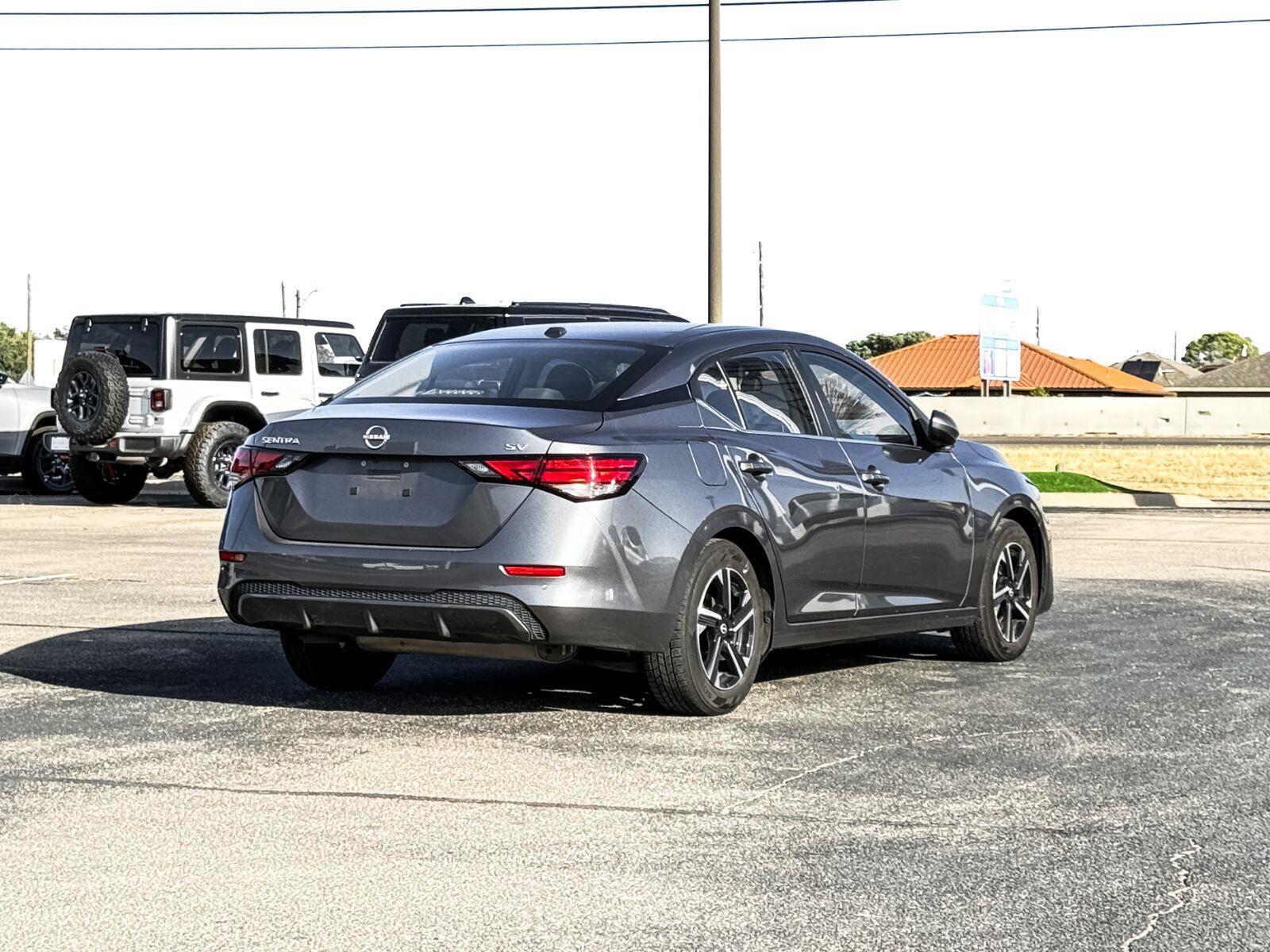 Used 2024 Nissan Sentra SV FWD image 10