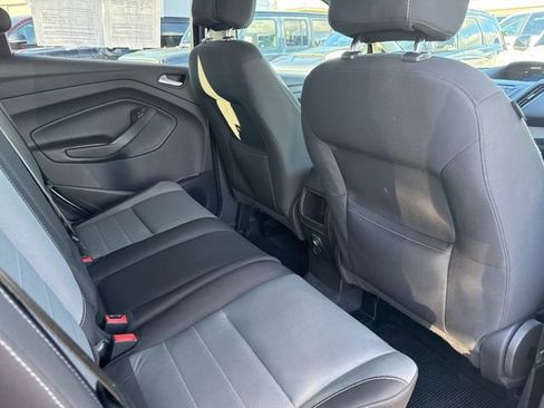 Used 2015 Ford Escape SE image 15