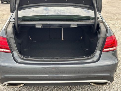 Used 2014 Mercedes-Benz E 350 4MATIC Sedan image 9