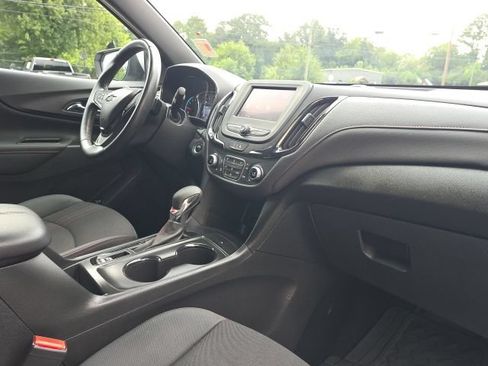 Certified 2022 Chevrolet Equinox RS w/ LPO, Floor Liner Package FWD image 21