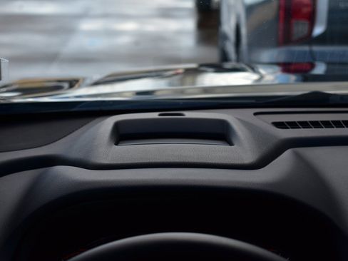 Used 2024 GMC Terrain Denali w/ Denali Premium Package image 37