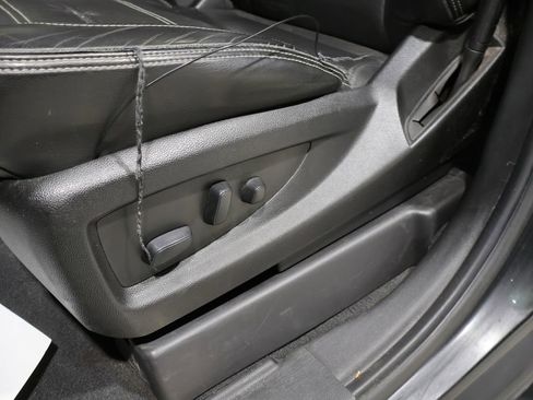 Used 2019 GMC Yukon XL Denali AWD/4WD image 12