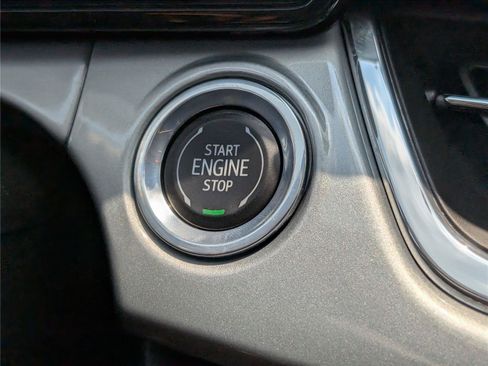 Used 2025 Chevrolet Trax LT w/ Driver Confidence Package FWD image 22