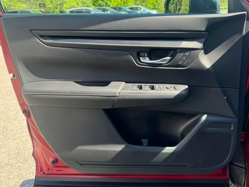 Used 2025 Honda CR-V Sport-L image 14