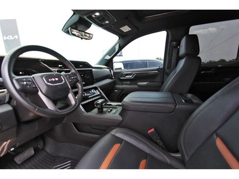 Used 2023 GMC Sierra 1500 AT4 w/ Technology Package AWD/4WD image 31