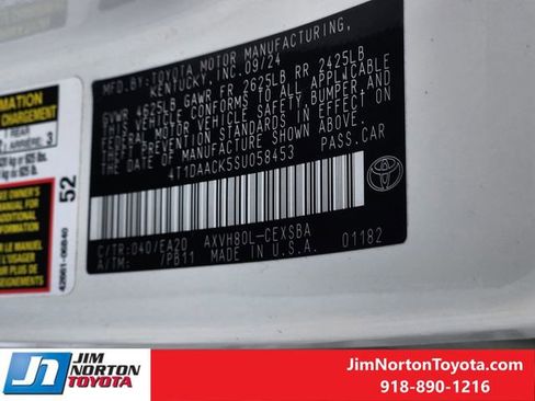 Used 2025 Toyota Camry SE FWD image 32
