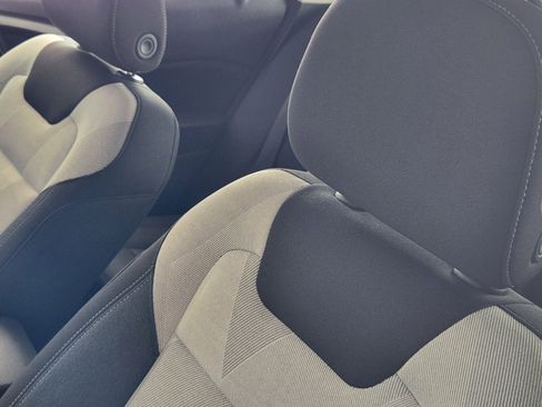 Certified 2025 Chevrolet Trax LS image 16