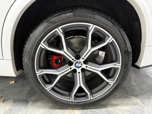 Used 2022 BMW X5 xDrive40i AWD/4WD image 33