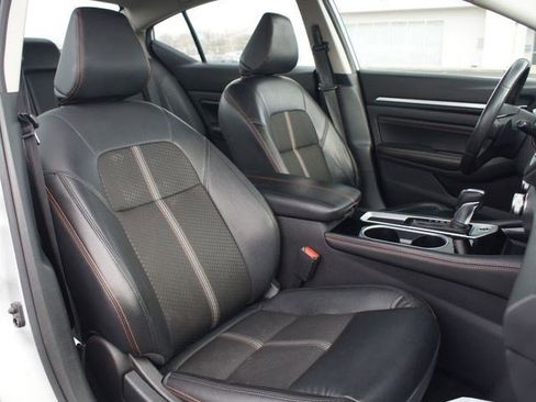 Used 2023 Nissan Altima 2.5 SR image 21