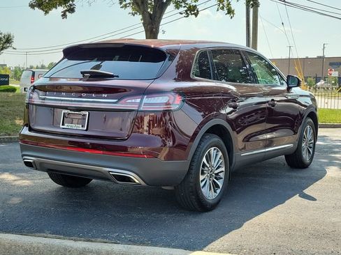Used 2023 Lincoln Nautilus AWD w/ Premium Package image 4