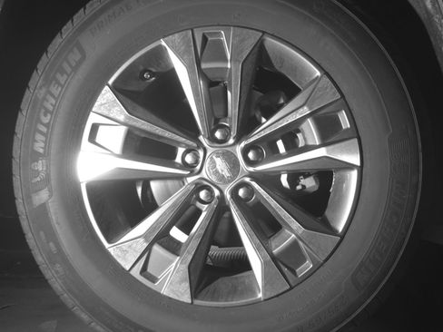 Used 2025 Nissan Rogue SV image 13