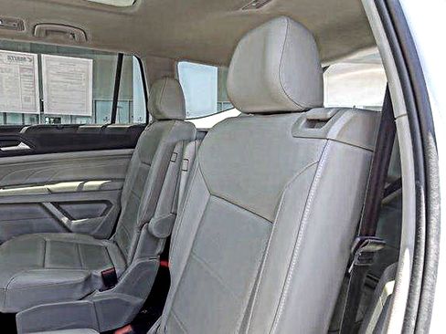 Used 2022 Volkswagen Atlas SE w/ Panoramic Sunroof Package AWD/4WD image 22