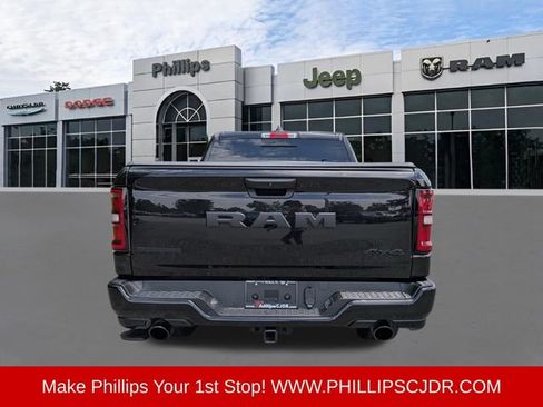 Certified 2025 RAM 1500 Big Horn AWD/4WD image 4