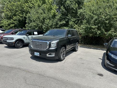 Used 2019 GMC Yukon Denali w/ Denali Ultimate Package AWD/4WD image 2