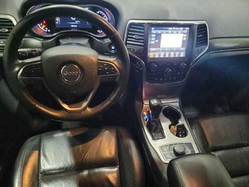 Used 2018 Jeep Grand Cherokee Limited image 22