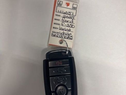 New 2025 Ford F350 Lariat w/ FX4 Off-Road Package image 27