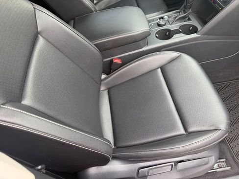 Used 2021 Volkswagen Atlas SE image 11