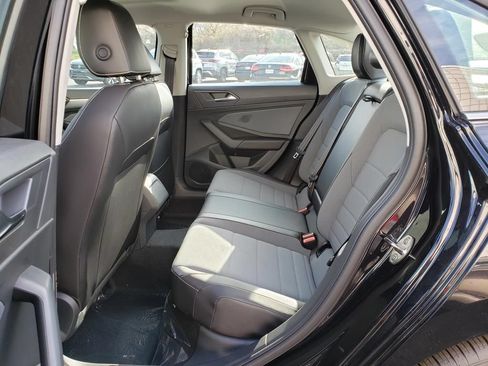 New 2026 Volkswagen Jetta SE FWD image 8