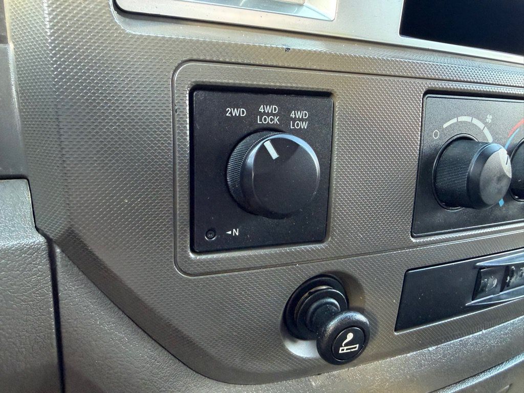 Used 2009 Dodge Ram 2500 Truck SLT w/ Popular Equipment Group AWD/4WD image 29