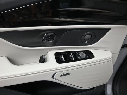 New 2026 Lincoln Nautilus Premier w/ Equipment Group 102A image 12