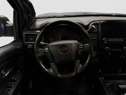 Used 2021 Nissan Titan PRO-4X w/ Pro-4x Convenience Package image 12