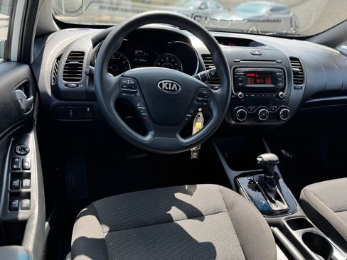 Used 2018 Kia Forte LX FWD image 30