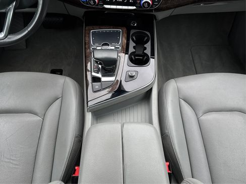 Used 2018 Audi Q7 3.0T Prestige image 16