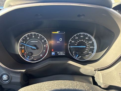 Used 2021 Subaru Ascent Limited w/ Technology Package image 6