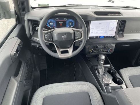 New 2025 Ford Bronco 4-Door AWD/4WD image 6