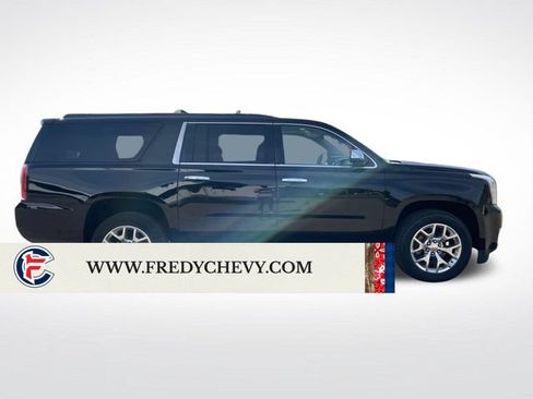 Used 2015 GMC Yukon XL SLT w/ Open Road Package AWD/4WD image 7