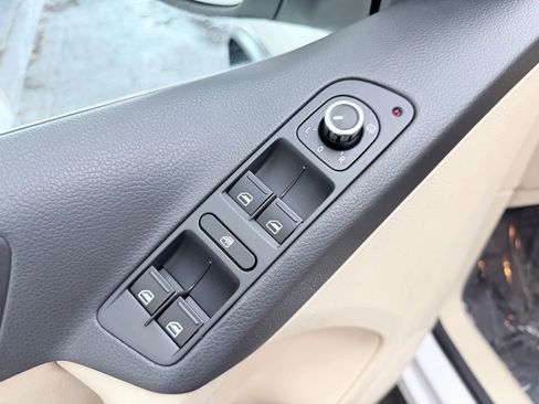 Used 2012 Volkswagen Tiguan SEL image 10
