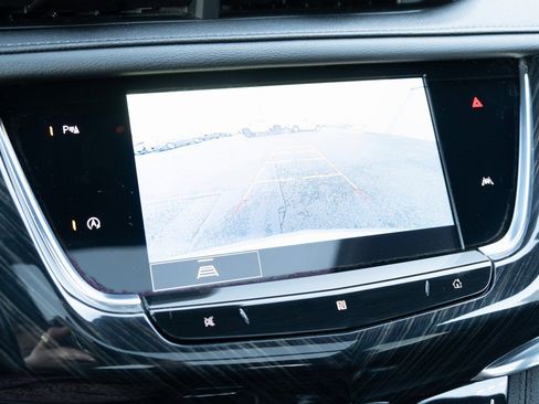 Used 2021 Cadillac XT6 Premium Luxury image 4