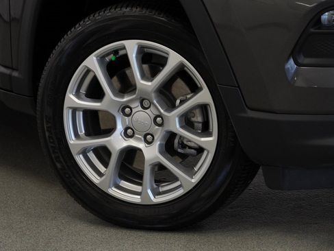 Certified 2023 Jeep Compass Latitude w/ Sun and Sound Group image 4