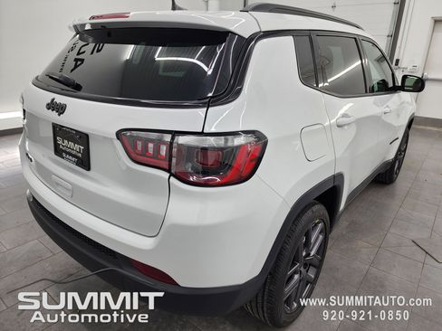 New 2026 Jeep Compass Latitude image 5