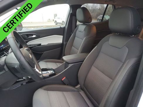 Certified 2025 Chevrolet Trax LT w/ Driver Confidence Package image 19