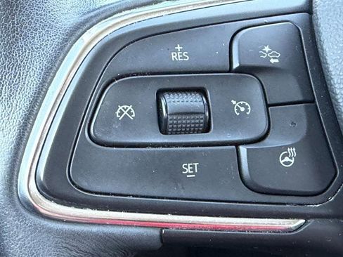 Used 2021 Buick Envision Essence w/ Sport Touring Package FWD image 29
