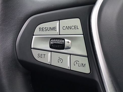 Used 2023 BMW X4 xDrive30i w/ Premium Package AWD/4WD image 18