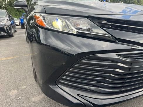 Used 2018 Toyota Camry LE w/ Convenience Package FWD image 6