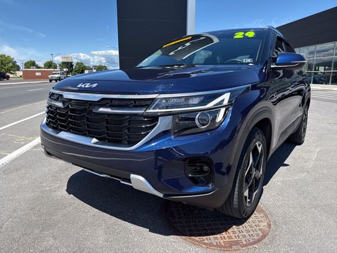 Used 2024 Kia Seltos EX AWD/4WD image 8