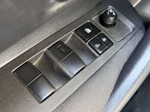 Used 2024 Toyota Corolla LE FWD image 22