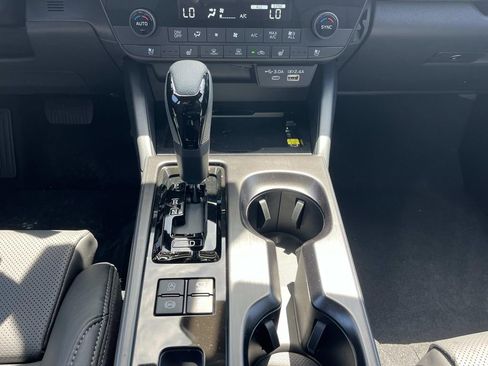 New 2026 Subaru Outback Touring AWD/4WD image 14