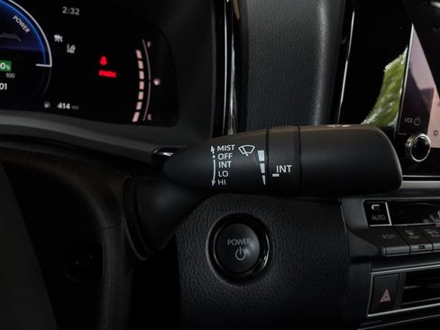 Used 2026 Toyota Camry SE FWD image 36