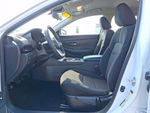 Used 2024 Nissan Sentra SV FWD image 13