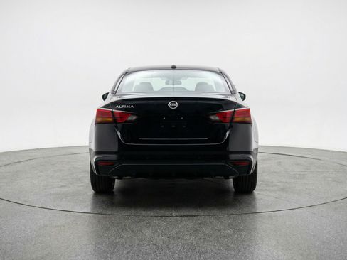 Used 2025 Nissan Altima 2.5 SV image 7