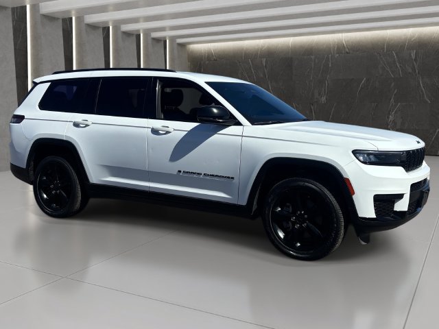 Used 2023 Jeep Grand Cherokee L Laredo AWD/4WD image 8