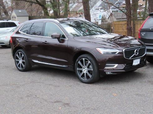 Used 2018 Volvo XC60 T6 Inscription w/ Luxury Seat Package image 20