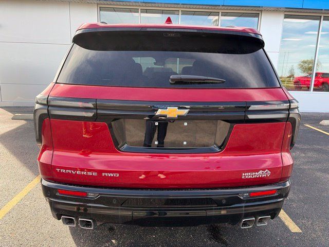 Used 2026 Chevrolet Traverse High Country w/ LPO, Floor Liner Package AWD/4WD image 5