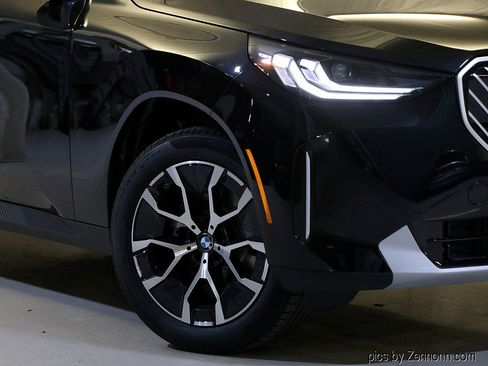 Used 2025 BMW X3 xDrive30i image 3